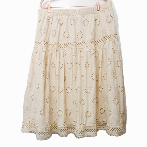 Ultra Pink Dresses & Skirts - Ultra Pink Lace Eylet Elastic Waist 100% Cotton Skirt Beige Color Size XL